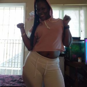 Meet your Posher, Dana